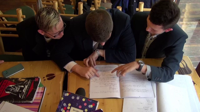 Elevii incep scoala mai repede in aceasta toamna. Ministerul Educatiei a aprobat structura anului scolar 2016-2017