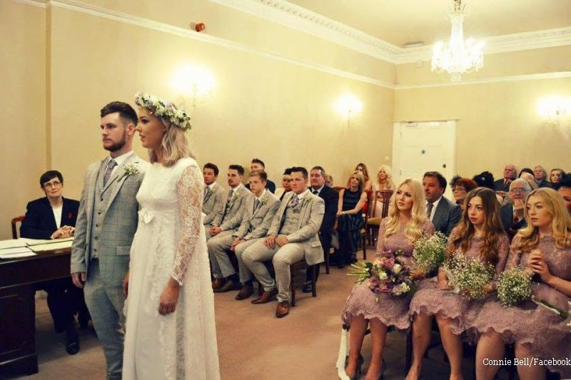 A decis sa foloseasca rochia de mireasa a bunicii sale, in loc sa-si cumpere una noua. Cum a aratat tanara in ziua nuntii