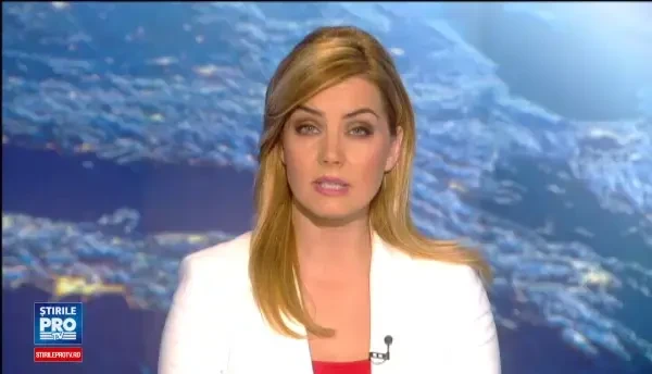 A ramas pe drumuri impreuna cu cei cinci copii. Casa unei familii din Iasi, distrusa complet de un incendiu