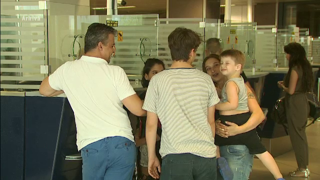 5.800 de minori sunt intorsi anual de la granita. Procedura care i-ar putea scapa pe parinti de un cosmar birocratic