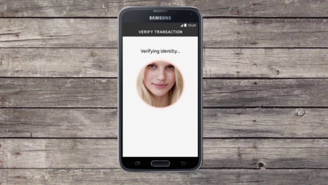 Aplicatia cu care iti platesti cumparaturile cu un selfie. Avantajul major pe care il ofera fata de introducerea PIN-ului