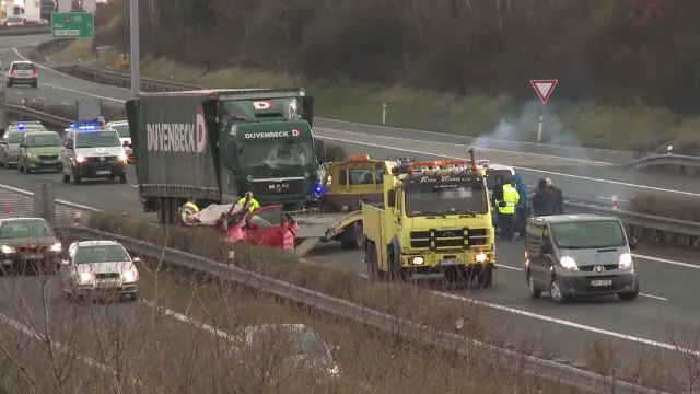 Starea celor trei romani raniti in accidentul din Cehia. Animatie grafica cu modul in care s-a produs tragedia