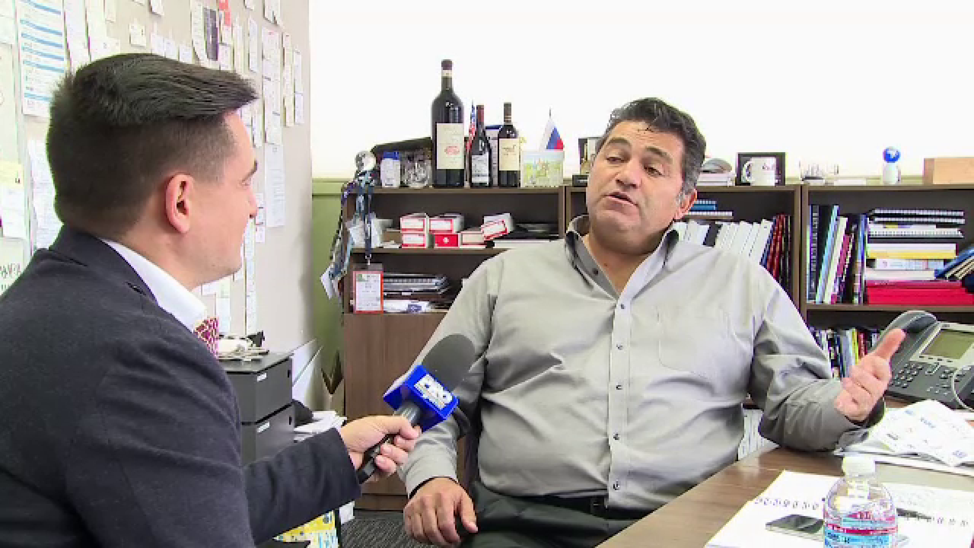 Povestea incredibila a unui refugiat iranian ajuns printre cei mai influenti milionari din SUA, sambata, la "iLike IT"