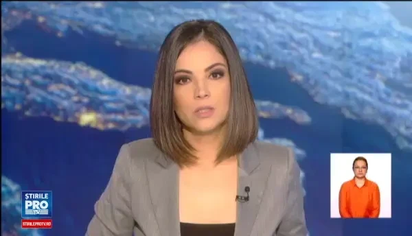 S-a pus in genunchi si a cerut-o de sotie. Ce s-a intamplat cand barbatul a vrut sa-i puna inelul pe deget. VIDEO