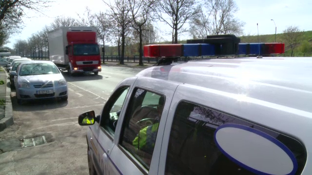 Radare instalate pe marile artere din Bucuresti. In numai trei ore, 30 de soferi au fost amendati