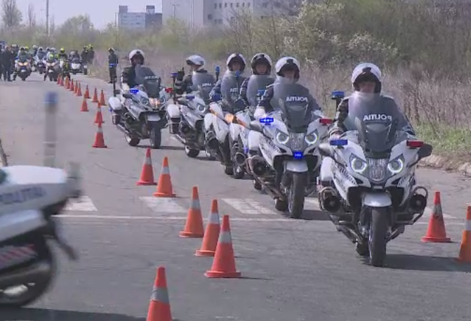 Soferii din Capitala, supravegheati de acum incolo de politisti pe motociclete. Cum au fost antrenati agentii