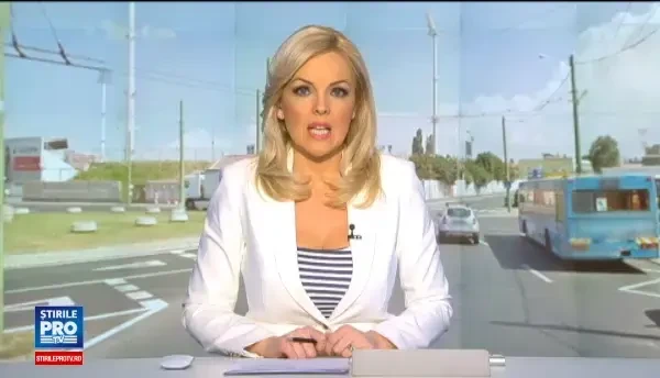 Scene de cosmar intr-un autobuz din Brasov. Cativa calatori au batut cu o teava un barbat, acuzat de furt