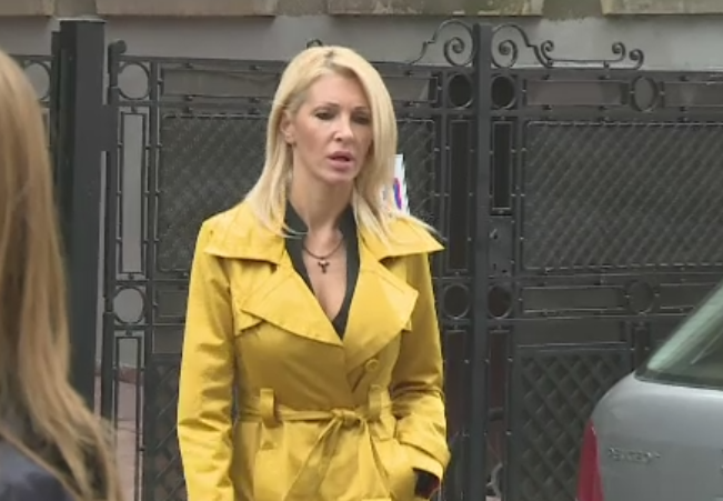 Fosta nora a lui Virgil Magureanu a primit interdictie sa publice pe Facebook comentarii despre fostul ei sot