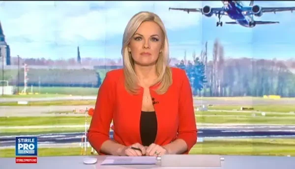 Aeroportul din Bruxelles si-a reluat activitatea, la 12 zile de la atentat. Angajatii au aplaudat decolarea primului avion