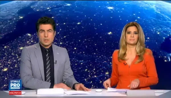 Accident extrem de grav in Capitala. O masina a fost spulberata de un tramvai, iar soferul a ramas incarcerat sub roti