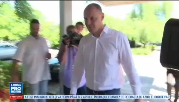 A intrat in locuinta unei familii pentru a fura si s-a ascuns sub plapuma copiilor. Care a fost ghinionul sau