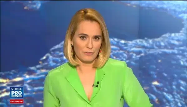 S-a mutat intr-o rulota si a facut din casa ei locuinta pentru 24.000 de pisici abandonate. M-am gandit ca fac ceva bun