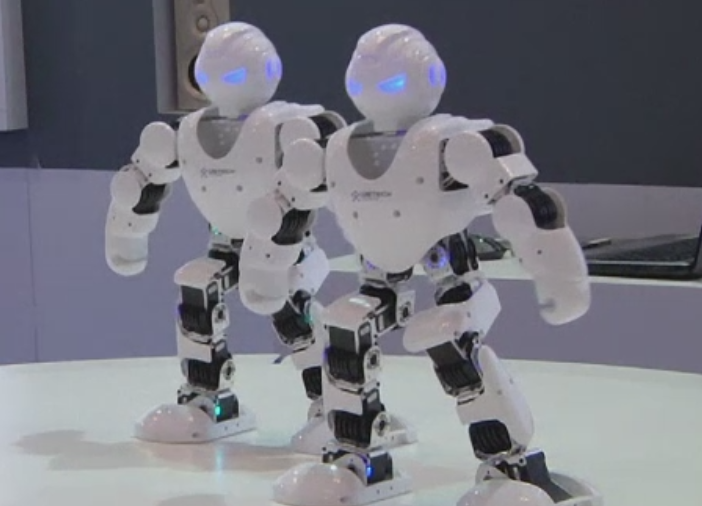 Ce s-a intamplat dupa ce cateva restaurante din China au inlocuit chelnerii cu robotii. Marturiile clientilor