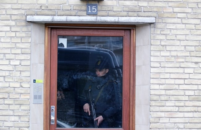 Politia daneza a arestat patru presupusi jihadisti ISIS intorsi din Siria. Ce au descoperit in locuintele acestora