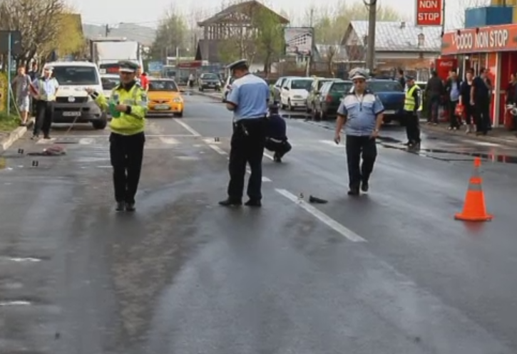 Accident mortal pe trecerea de pietoni. O eleva de 12 ani a fost izbita in plin de o masina care nu i-a acordat prioritate