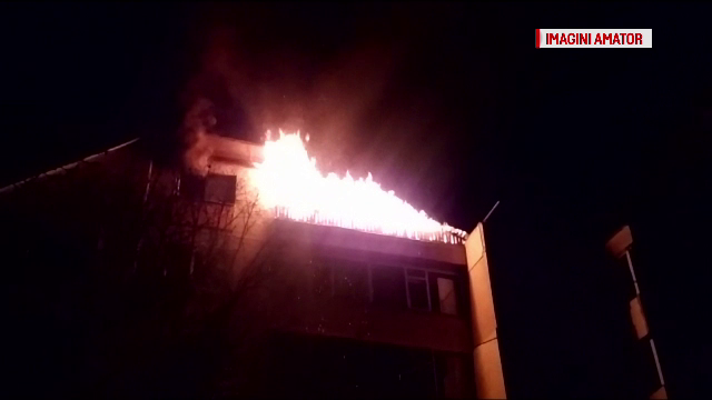 Panica intr-un cartier din Iasi dupa ce mansarda unui bloc a luat foc. Cauzele incendiului: "Suntem cu sufletul daramat"
