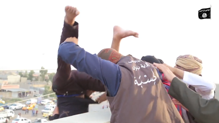 Statul Islamic a capturat un barbat homosexual. Modul socant in care au ales sa-l execute