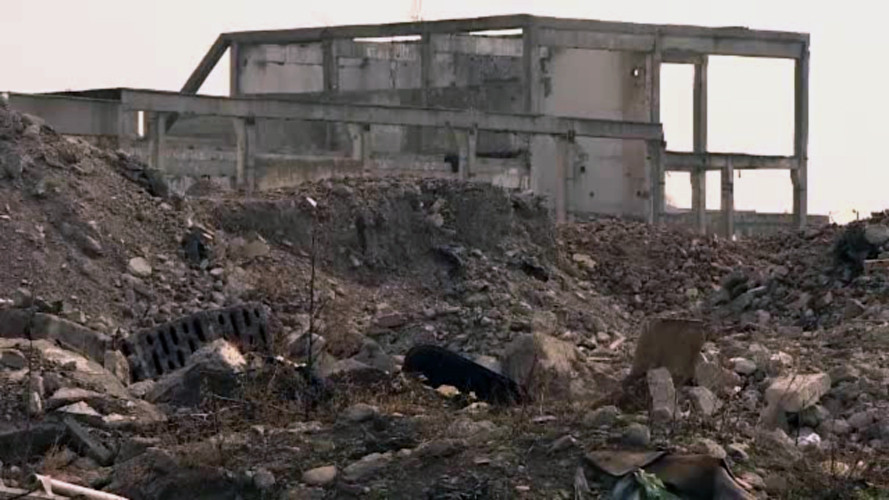 moloz si ruine pe platforma Savinesti