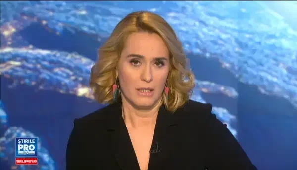 Dumnezeu prefera lemnul. Semnificatia piesei Despre smerenie, distribuita de mii de oameni pe Facebook