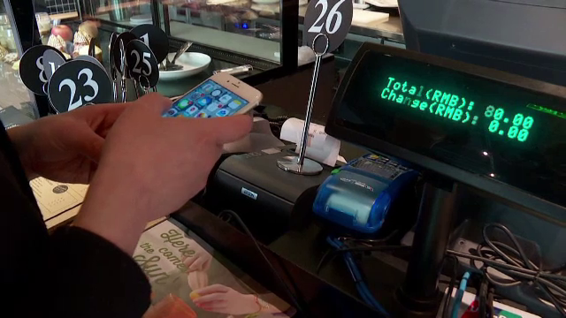 Tara in care nu ai nevoie nici de bani cash, nici de card. Cum platesc localnicii pentru orice vor sa-si cumpere