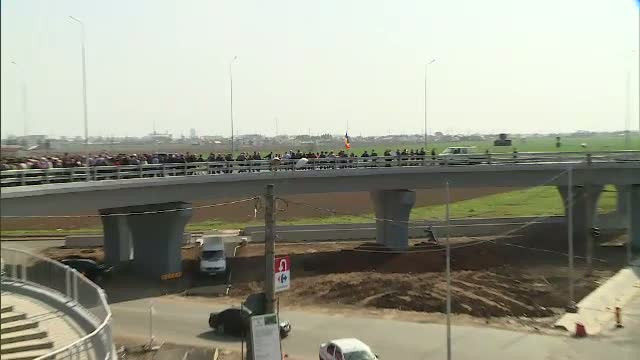 400 de primari din R. Moldova au fost chemati in Romania ca sa vada o "super-constructie" de 20 mil. EURO. Ce reactie au avut