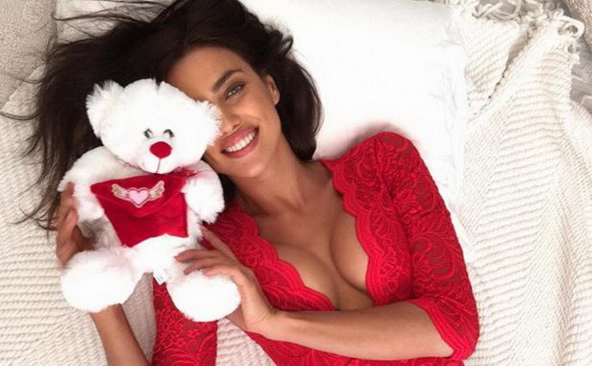 Irina Shayk l-a uitat pe Ronaldo! Cine este noul barbat din viata modelului! Imaginea sexy pe care a postat-o
