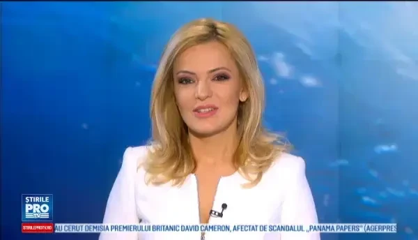 Romanii dornici de adrenalina au testat vantul la malul marii. Cum s-au distrat pasionatii de kite surfing: Da dependenta