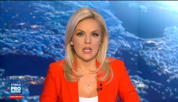 Neglijenta unor muncitori a fost la un pas sa provoace moartea unei soferite. Tanara s-a salvat in ultima clipa