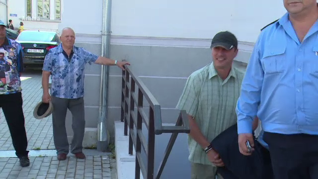 Cu zambetul pe buze, Cristian Cioaca aplica ultima solutie pentru a scapa de 15 ani de inchisoare. Ce sustine fostul politist