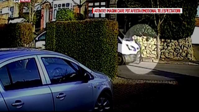 Tanara de 22 de ani, lovita de propria masina, in timp ce incerca sa opreasca hotul care i-o furase. Momentul a fost FILMAT