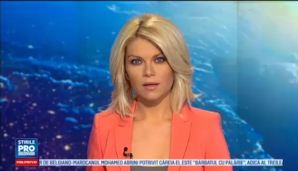 Scene de razboi la frontiera intre Grecia si Macedonia. Sute de migranti au fost raniti in luptele cu politia. FOTO si VIDEO