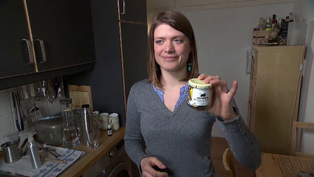 "Zero gunoi": Cum reusesc doua tinere ecologiste din Germania sa produca doar un borcan de deseuri intr-o luna