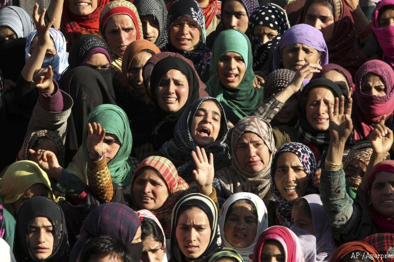 Tara in care peste 20.000 de femei casnice s-au sinucis in 2014. Adevarul ingrozitor din spatele acestei statistici