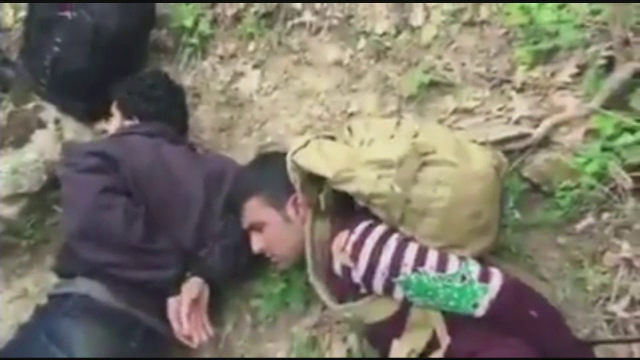 Reactii dure dupa ce migrantii au fost umiliti de "justitiarii" din Bulgaria. Premierul a anuntat ca vor fi pedepsiti