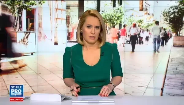 Evadare cu focuri de arma, filmata de un trecator in Covasna. Momentul in care o femeie dispare de sub ochii politistilor