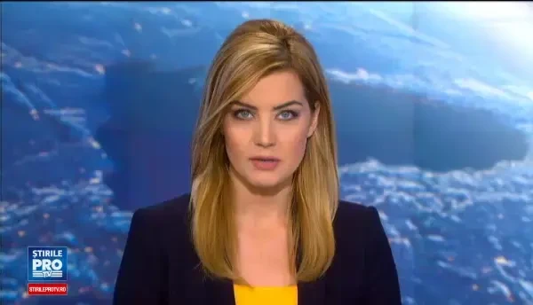 Trupul interlopului Fane Spoitorul, depus pe un teren de fotbal. Funeralii cu lautari si o mie de oameni, in weekend