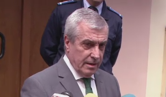 Procesul lui Tariceanu. Instanta a decis inceperea judecarii pe fond a dosarului in care este acuzat ca a ascuns adevarul