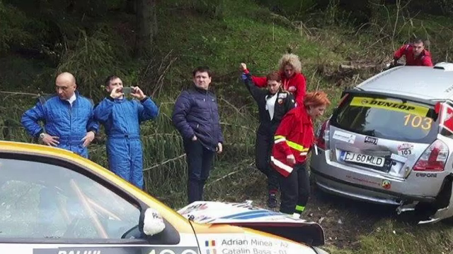 In ce stare se afla copilotii raniti in accidentul de la Raliul Sibiului. "Ca intr-un efect de domino, l-a aruncat in fata"