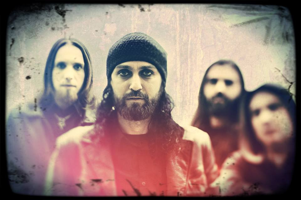 Miscarea pentru underground. Interviu cu Andy, liderul trupei TAINE: "Azi, tinerii doresc o REVOLUTIE a mentalitatii"