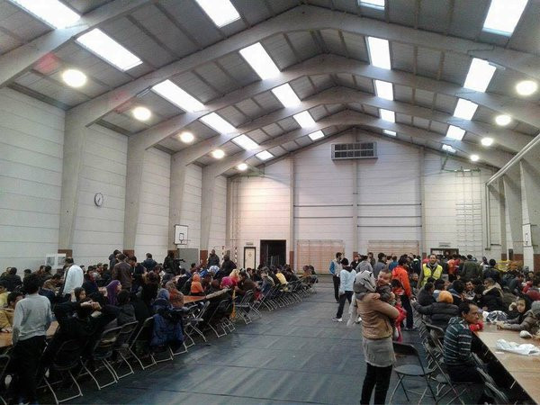 Alerta cu bomba intr-o tabara de refugiati din Belgia. Politia a evacuat cladirea dupa primirea unei scrisori anonime