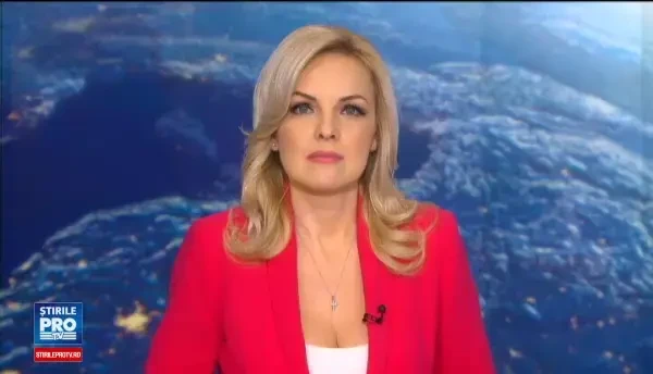 Ce a patit o studenta dupa ce profesorul a prins-o folosind telefonul la curs. Imaginile au ajuns pe internet