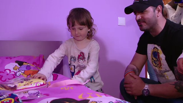 Doi copii sarmani au pentru prima data propria lor camera. Casa "Share" a mai indeplinit un vis cu ajutor de pe Facebook