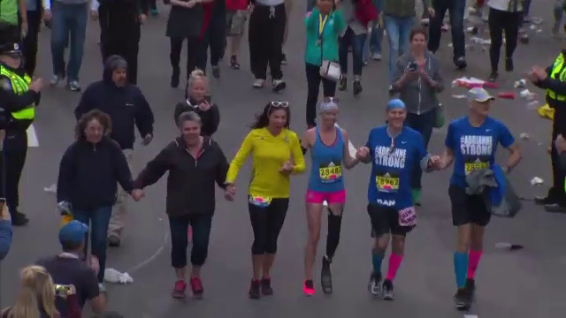Trei ani de la atentatele de la Maratonul din Boston. Gestul unei dansatoare care a ramas fara un picior in urma atacurilor