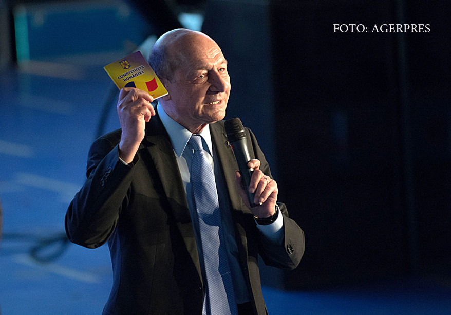 Traian Băsescu a prezentat într-o conferință de presă un document SRI ”strict secret” despre Gala Bute