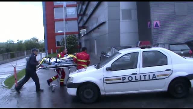 Salvata in ultima clipa din raul Arges. Autoritatile incearca sa afle cum a ajuns femeia acolo