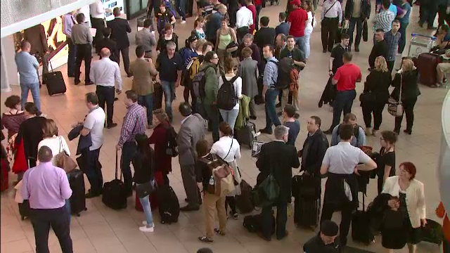 Explicatia ministrului Transporturilor pentru haosul de pe Otopeni. "Bombele de la Bruxelles au venit cu taxiul"