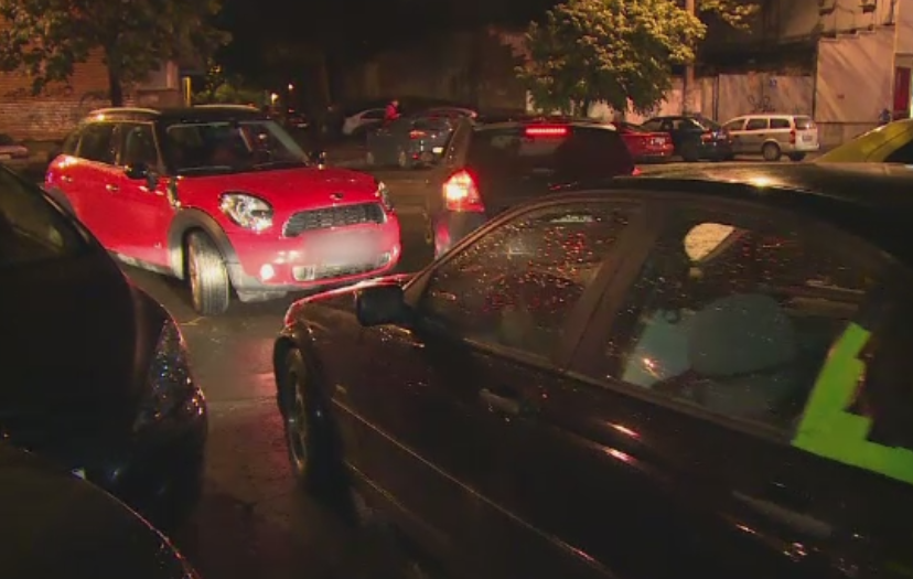 Batalia pentru un loc de parcare in Bucuresti. Ce a patit o soferita care a blocat mai multe masini la meciul Steaua-Dinamo