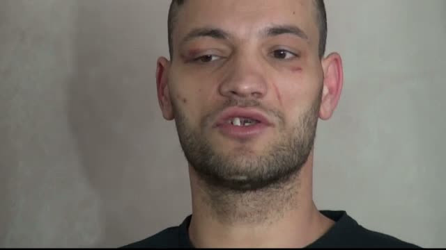 Politistii din Galati, acuzati ca ar fi snopit in bataie un barbat. Totul s-ar fi petrecut in prezenta fiicei de 2 ani