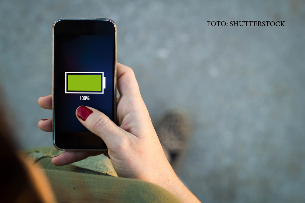 iLikeIT. Accesorii care te ajuta sa nu ramai niciodata fara baterie la telefon. De ce incarcatoarele GRELE sunt mai bune