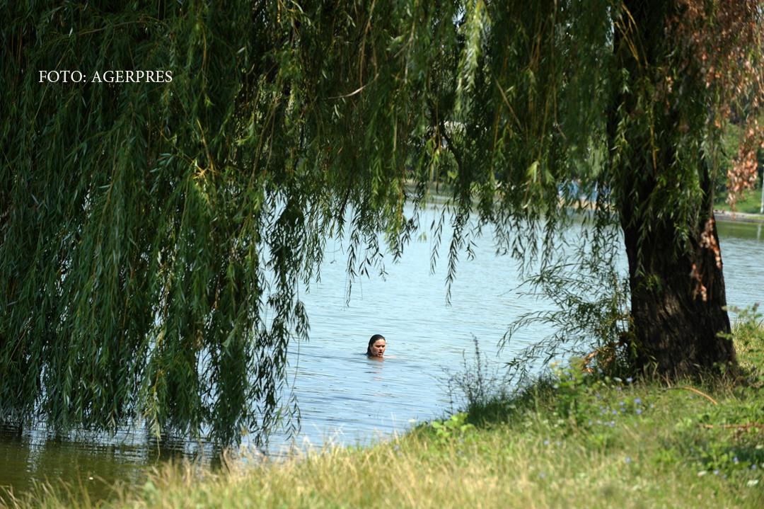 Tragedie pe lacul IOR din sectorul 3 al Capitalei. Un barbat a intrat sa se scalde, dar nu a mai iesit